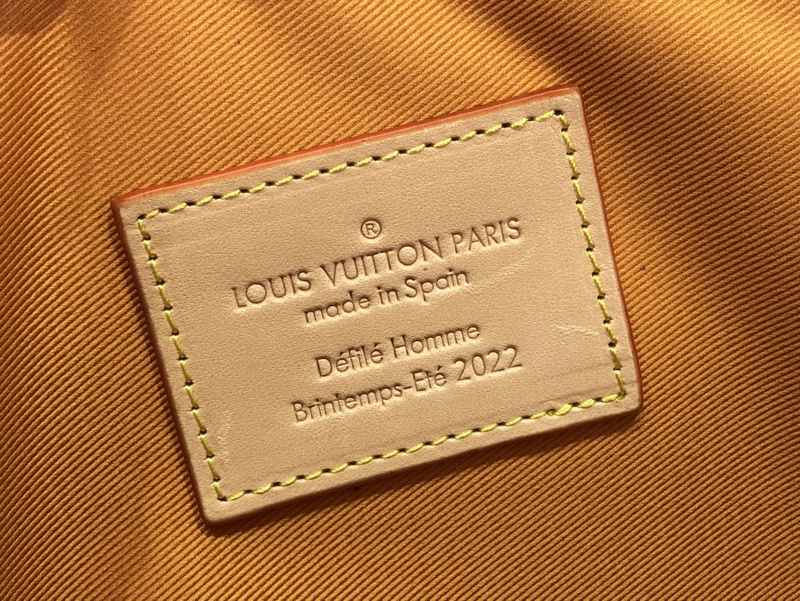 purses LV HANDLE SOFT TRUNK M596698BC6