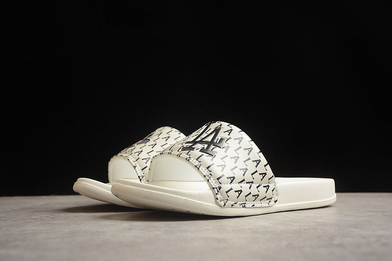 Sandal 【120】[32-SHHK-011-7]-[BASEBALL LEAGUE SLIPPERS WHITE∕BLACK]-[WOMAN︰36-39]-[MAN︰4