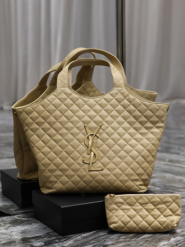 ysl ICARE TOTE 520USD3126