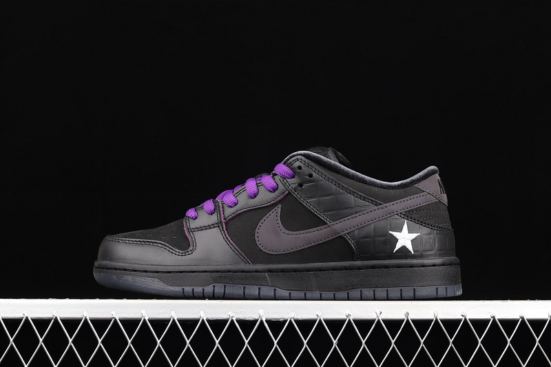 dunk 450 DJ1159 001 FAMILIA X SB DUNK LOW FIRST AVENUE BLACK VOLTAGE PURPLE WHITE UNISEX 36 4