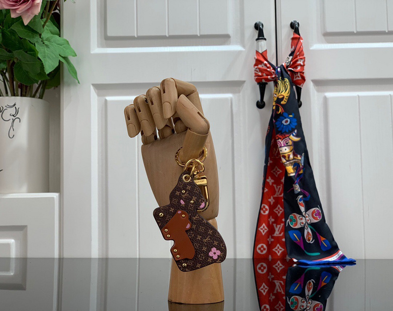 LV MUMMY AND BABY BEAR BAG CHARM AND KEY HOLDER M69558(E3DE)