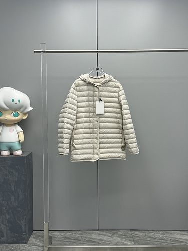 Moncler M0N﹡CLE﹡ COAT D6C1