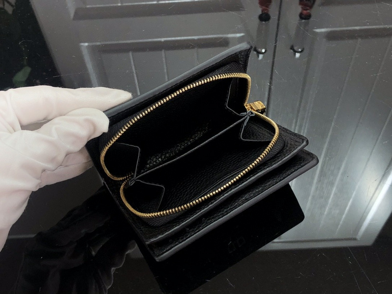 LV JULIETTE WALLET M81212(07BE)