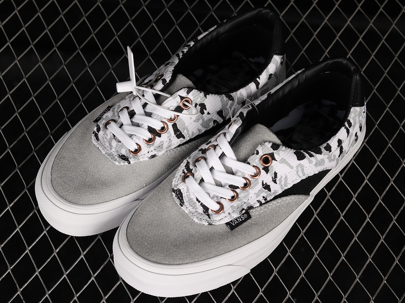 [VN0A4UWY8CM]-[ACER NI SP GREY∕WHITE∕CAMOUFLAGE]-[WOMAN︰35-39]-[MAN︰40-44](5A2F)