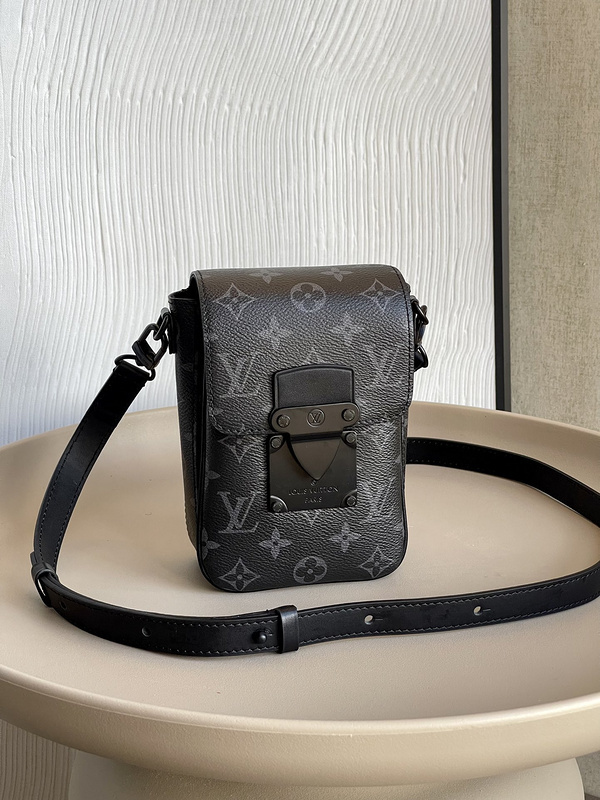 shoulder bag Lv phone bag men bag S LOCK VERTICAL8243