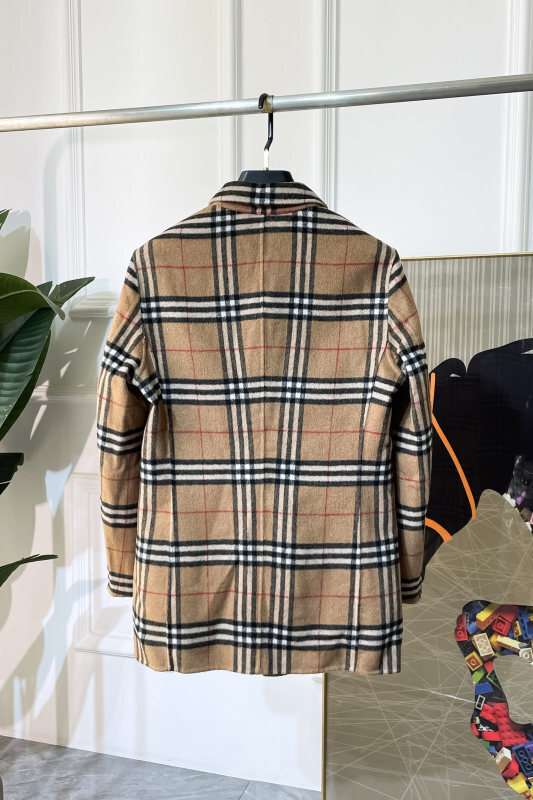 Burberry men's clothes -BURBER 02331FCC