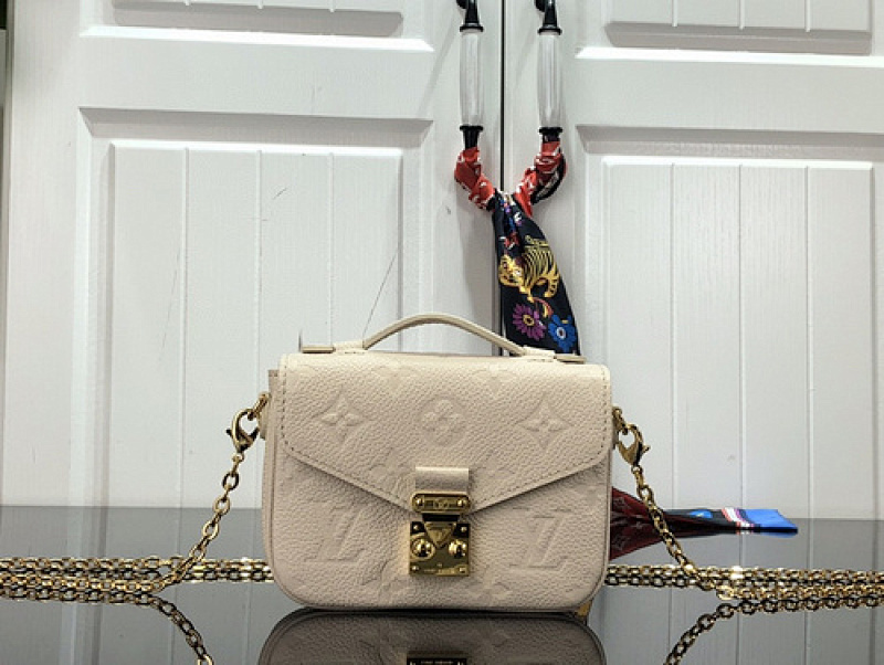 purses LV MICRO METIS M81390200F
