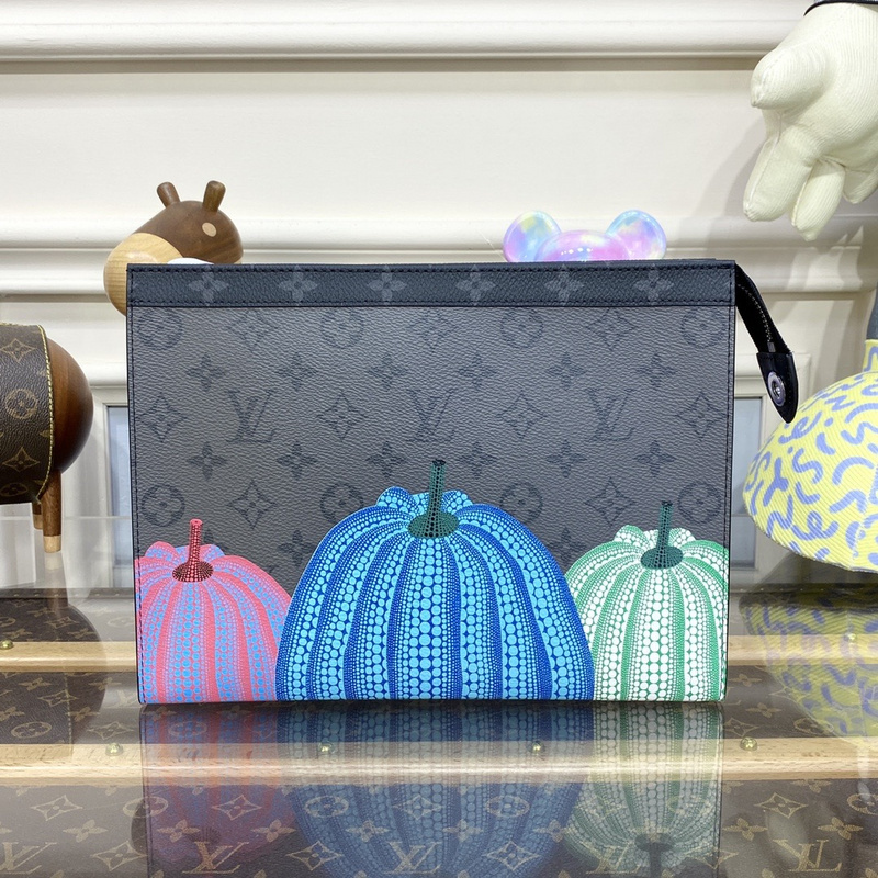 LV x YK Pochette Voyage M81973 (150USD)(15AD)