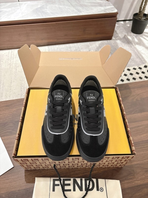 FENDI Men shoes -FENDI 0008A14E