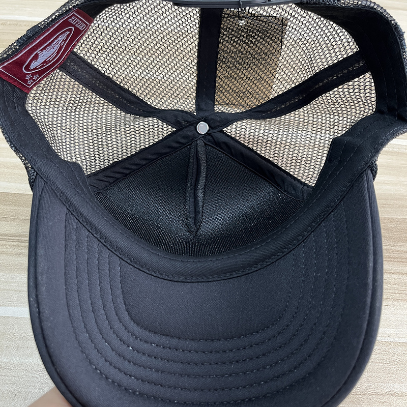 corteiz 65 trucker cap 4228