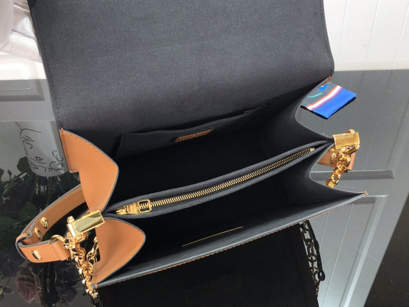 purses LV DAUPHINE MM M459589C24