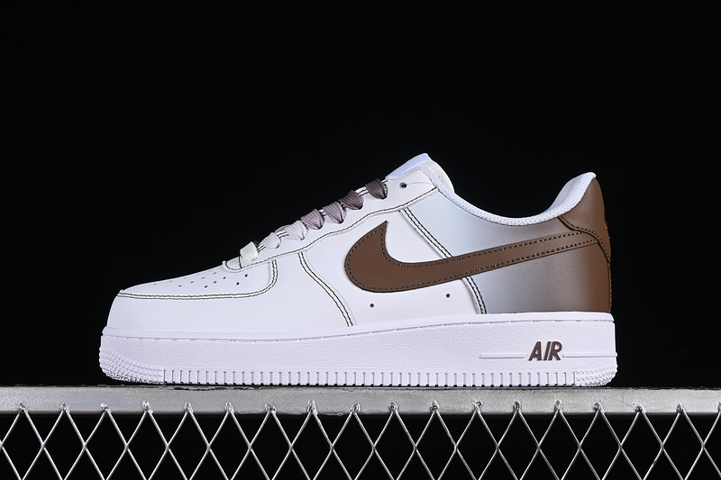 air force 1 300 FN0366 103 AIR FORCE 1 07 LOW WHITE BROWN WOMAN 36 39 MAN 40 45 AB8C
