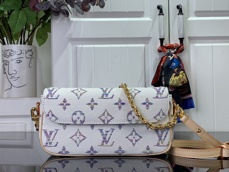 louis vuitton LV Wallet on Chain Ivy M83499F0A8