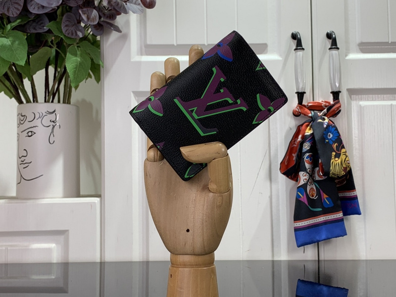 Luxury brand wallets LV Wallet M82372F9B4