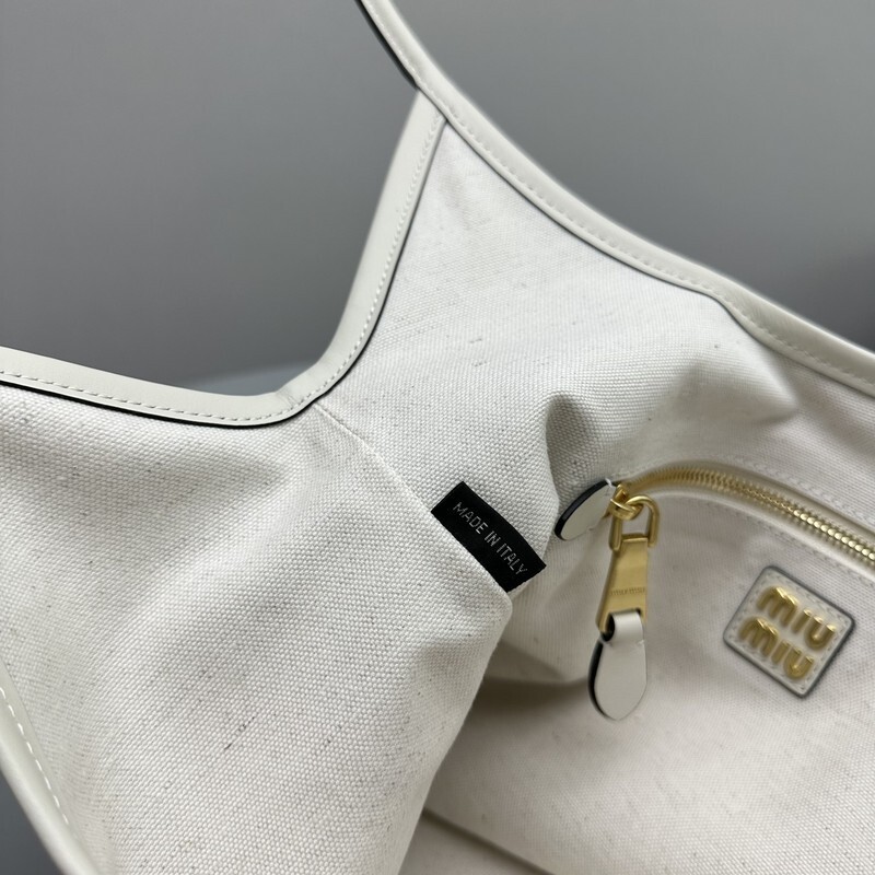 miu miu Miumiu hobo Axillary bag0925