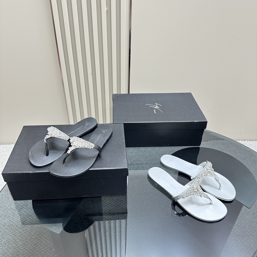 Giuseppe Zanotti GZ shoes 2024 75 35420D03