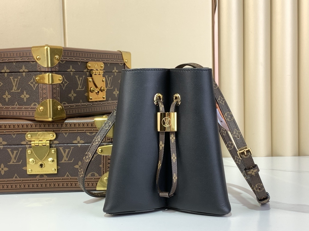 LV-Handbags M13843 Black(FA19)