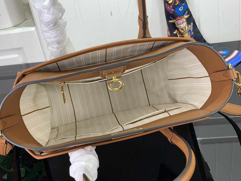 purses LV ON MY SIDE MM M59842DF6D