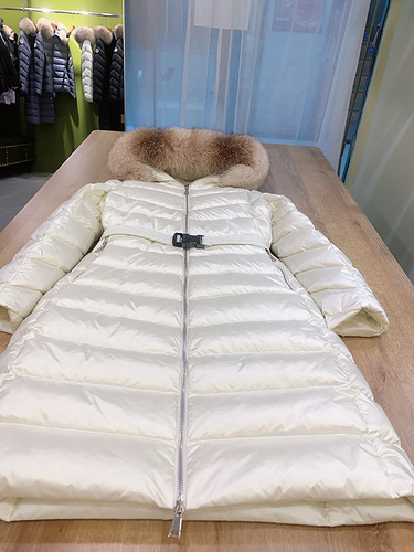 Moncler M0N﹡CLE﹡ COAT FCFB