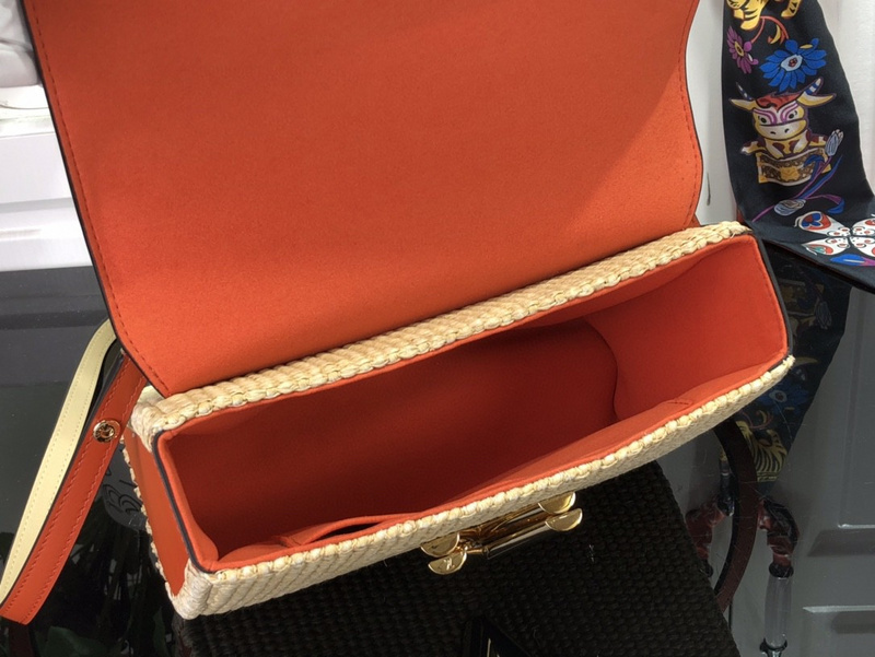 purses LV TWIST MM M57646F915