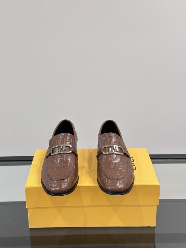 FENDI Men shoes -FENDI 00500F75