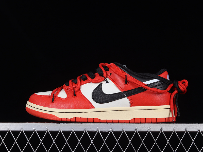 dunk 330 DD3363 100 DUNK LOW WHITE RED BLACK WOMAN 36 39 MAN 40 46 8E48