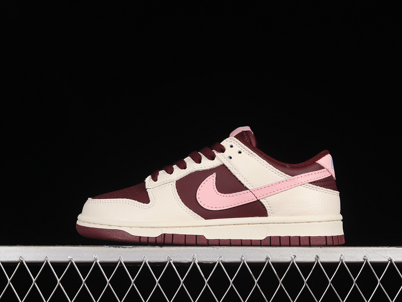 dunk 270 DR9705 100 SB DUNK LOW PALE IVORY MEDIUM SOFT PINK NIGHT MAROON WOMAN 36 39 MAN 40 4