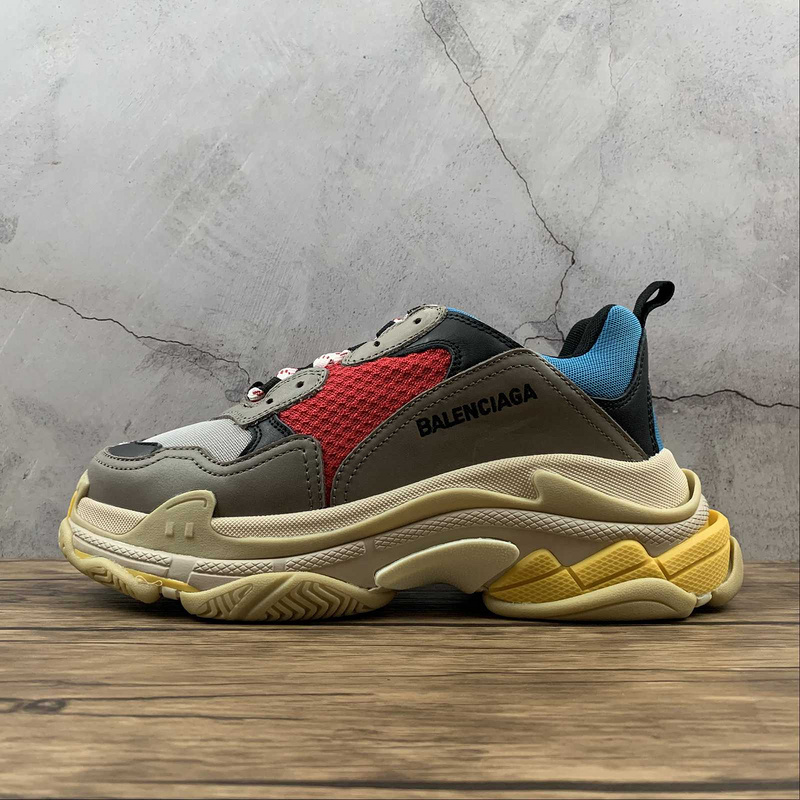 triple s 470 BA LEN CIAGA TRIPLE S SNEAKER DADSHOE GREY BEIGE MULTI COLOR WOMAN 35 39 MAN 40