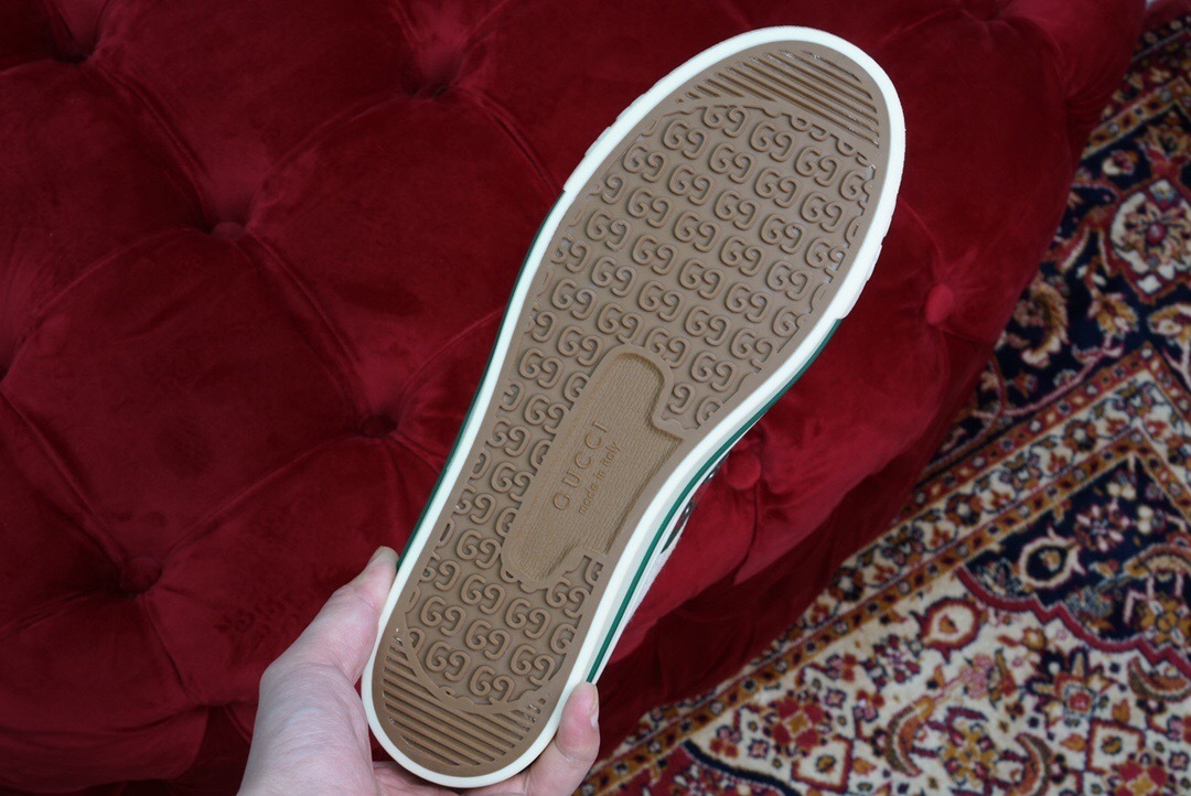 GUCCI SHOES Men and Women's Gucci Tennis 1977 sneaker 606110(155USD)(30E4)