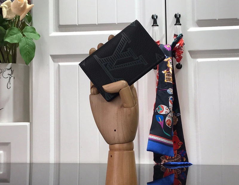 LV POCKET ORGANIZER M80038(B130)