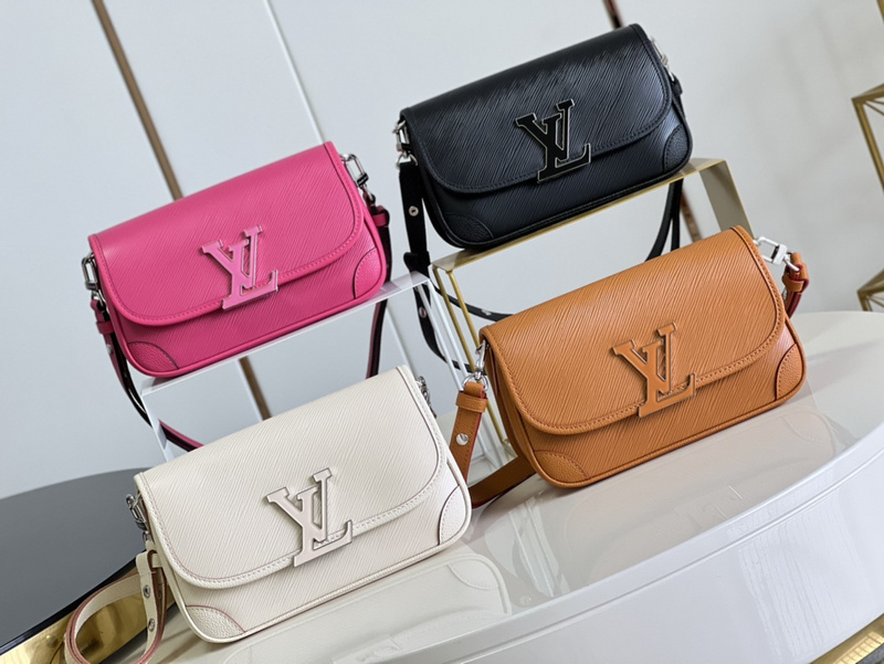 shoulder bag Louis Vuitton lv M59459 BUCI shoulder bag 2022ss3A75