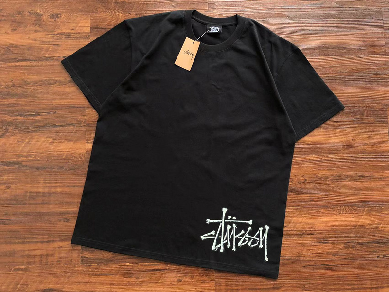 . 78 STUSSY T SHIRT 493042 04D8