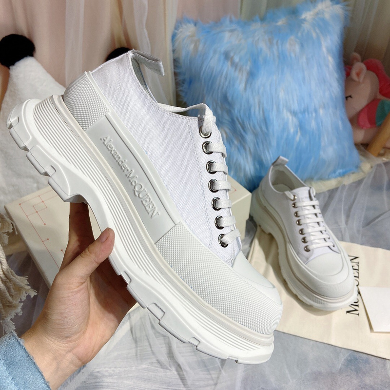 karl lagerfeld Alexander McQUEEN 104 107 USD with free shipping05CB