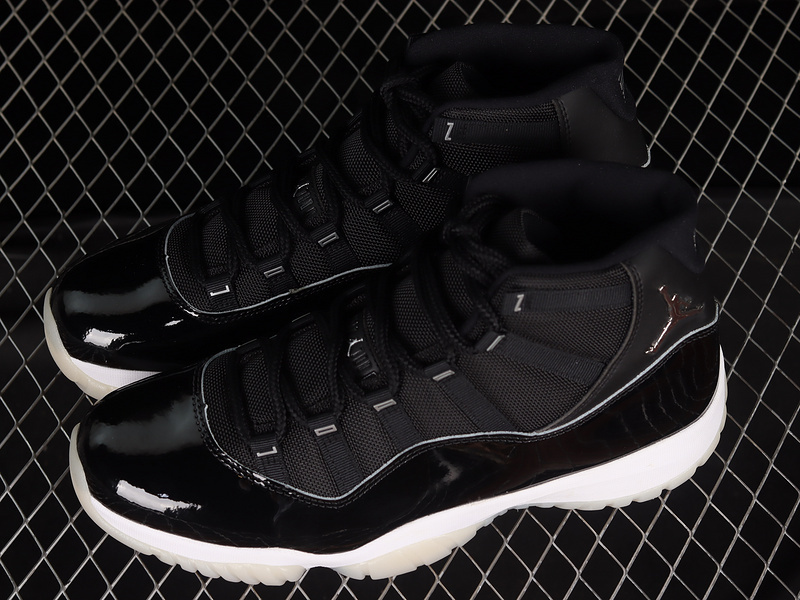 jordan 6 570 CT8012 011 AIR JORDAN 11 RETRO JUBILEE 25TH ANNIVERSARY BLACK CLEAR WHITE METALL