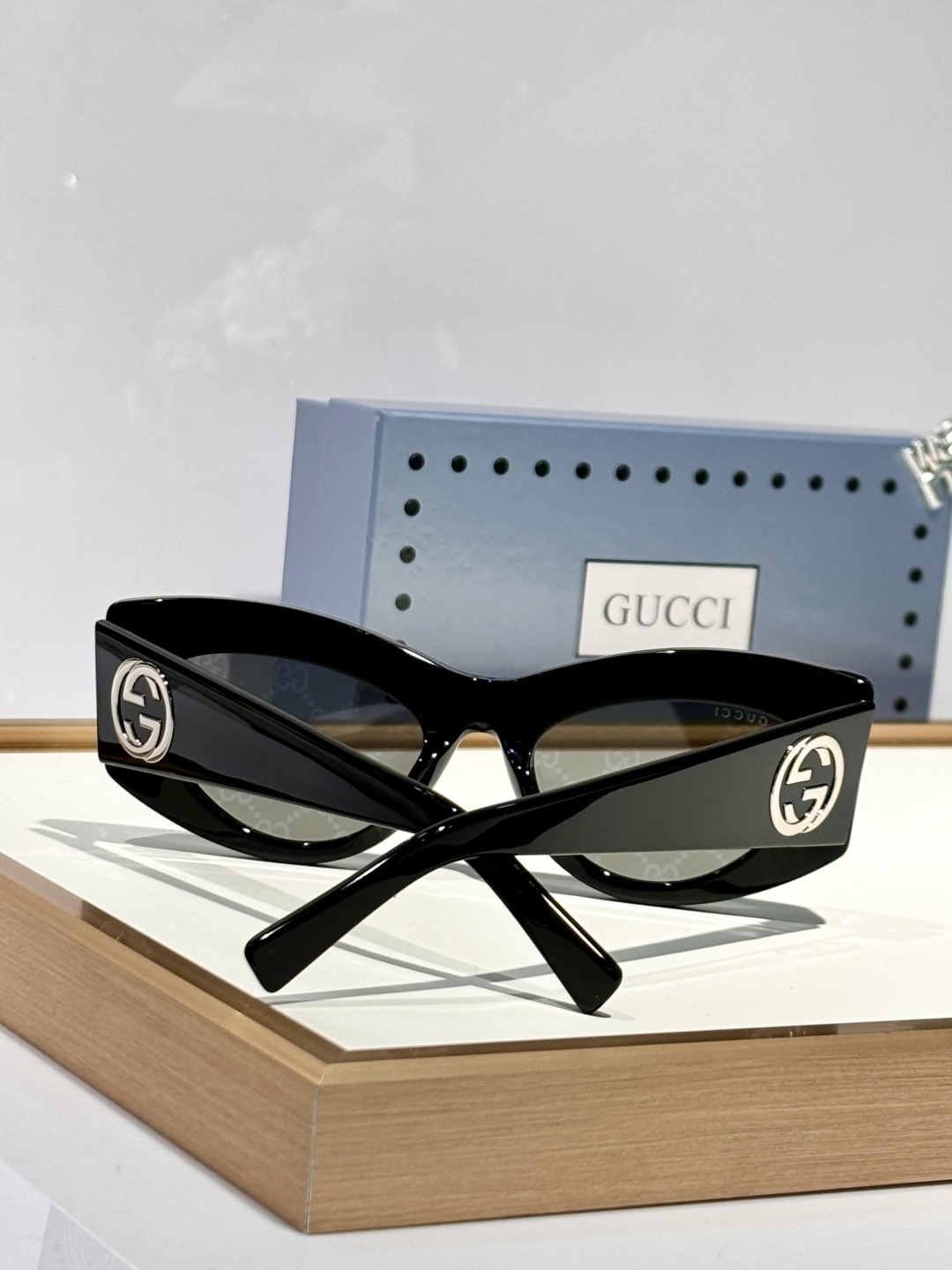 Gucci glasses -GUCCI 0076