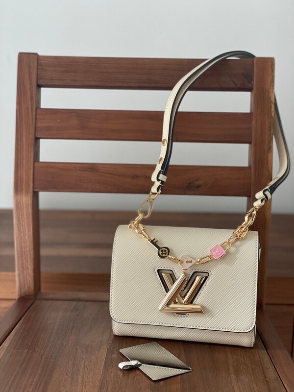 shoulder bag Lv twist0EAF