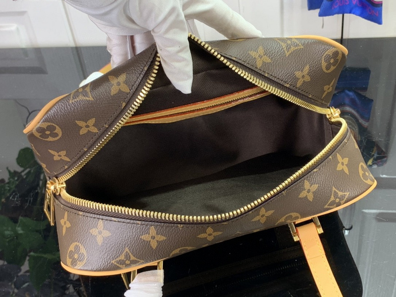 louis vuitton LV CITE BAG M4632152D0
