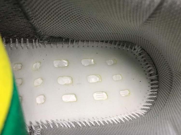 yeezy 700 108 106 117 EF2829 GET YEEZY BOOST 700 V2 STATIC STATIC STATIC WOMAN 36 39 MAN 40 4