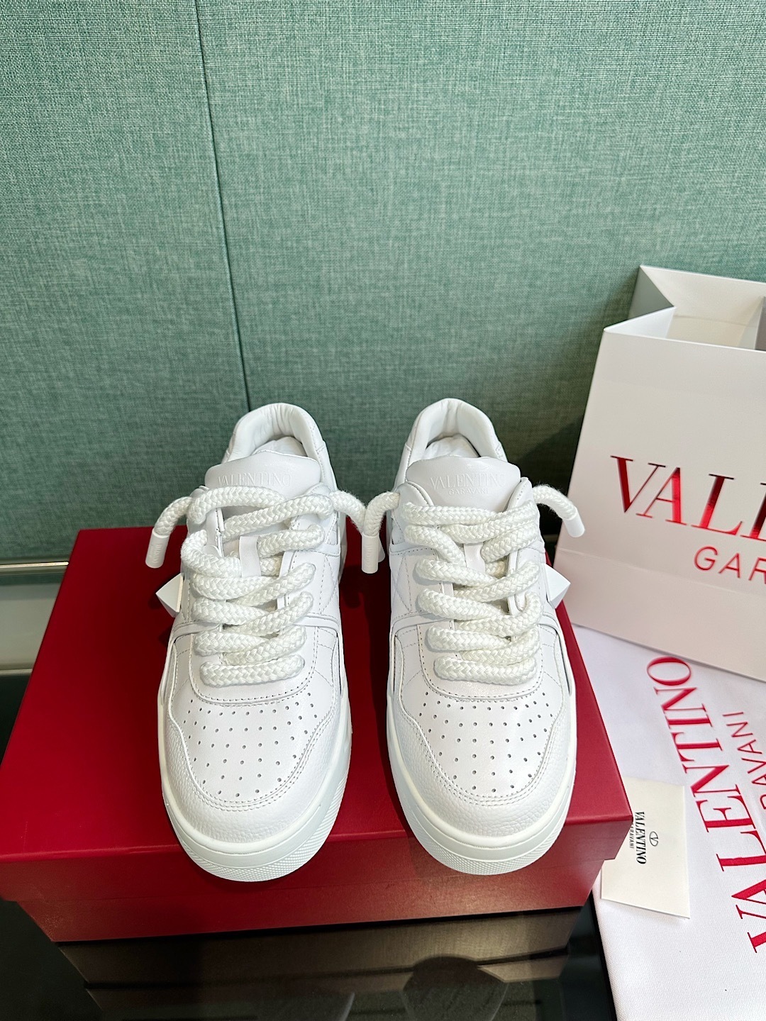valentino shoes /sneakers-225
