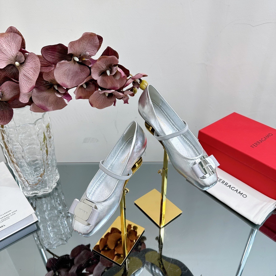 Ferragamo shoes Salvatore Ferragamo shoes size︰eu35-41 321624冠(7968)