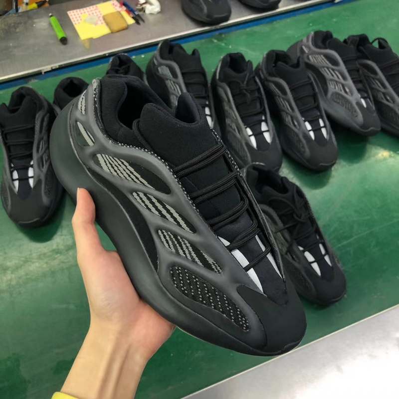 yeezy 700 yeezy 700v3 0B5B