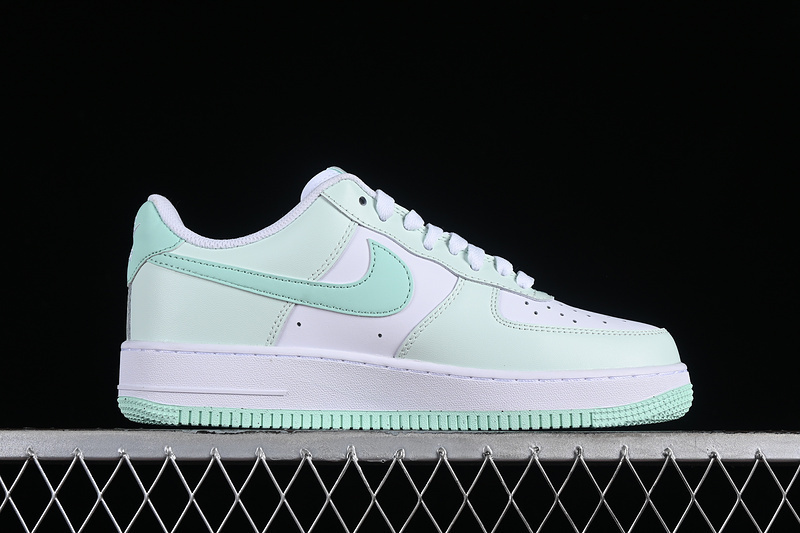 air force 1 280 FZ4123 394 AIR FORCE 1 07 LOW BARELY GREEN MINT FOAM WHITE WOMAN 36 39 MAN 40