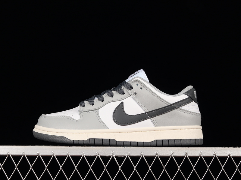 dunk 270 DD1503 117 WMNS DUNK LOW LIGHT SMOKE GREY WHITE LIGHT SMOKE GREY BLACK UNISEX 36 45