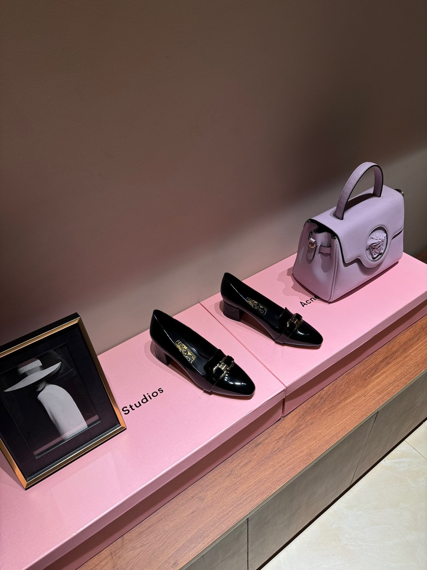 Ferragamo shoes Salvatore Ferragamo shoes size︰eu35-40 321626麦(A307)