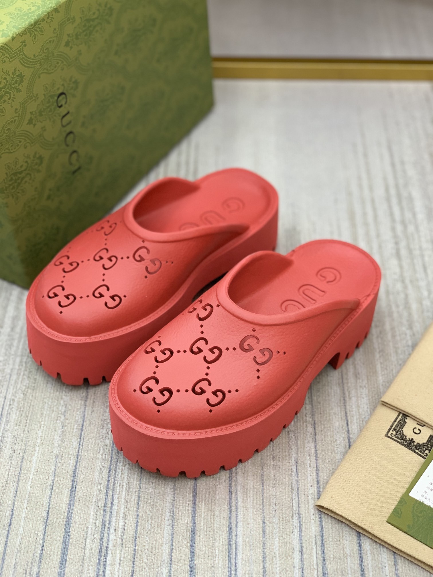 gucci shoes/sneakers-090