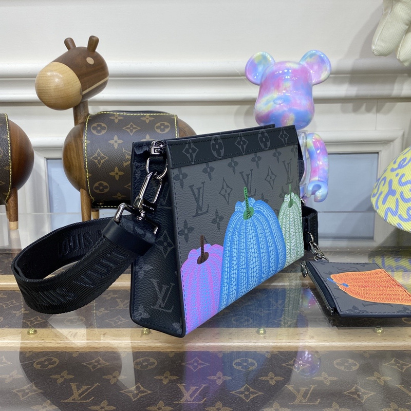 LV x YK Gaston Wearable Wallet M81972(210USD)(2D76)