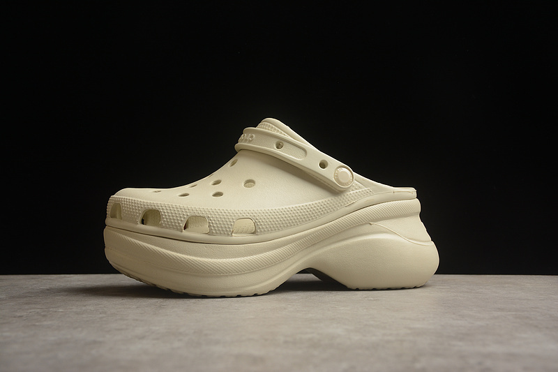 Sandal 【240】[207521-2Y2]-[CROCS CLASSIC CLOG BONE WHITE]-[WOMAN︰34-40] 9DAC