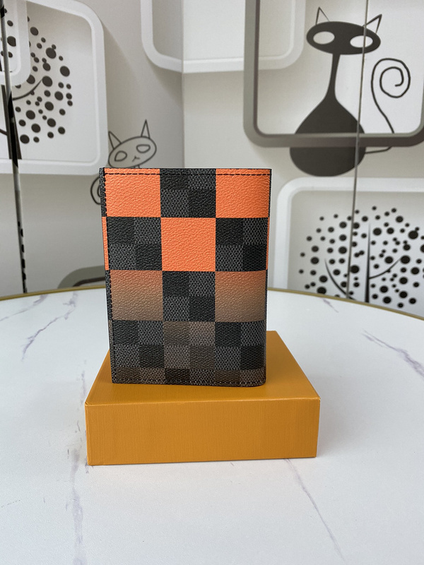 028 306 Wallets 02 2022SS 4BB7