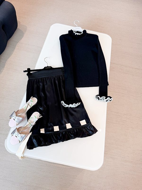 VALENTINO Women clothes -Valentine 00285B46