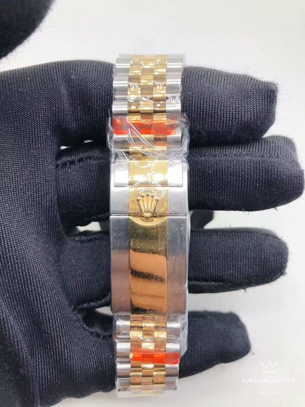 rolex R O L e x super clone top version watch 1A1D 2690